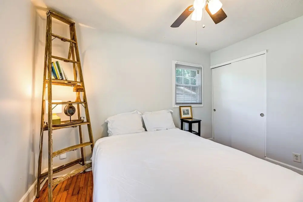Eclectic Winston-salem Home: 3 Mi to Downtown! — фото 4