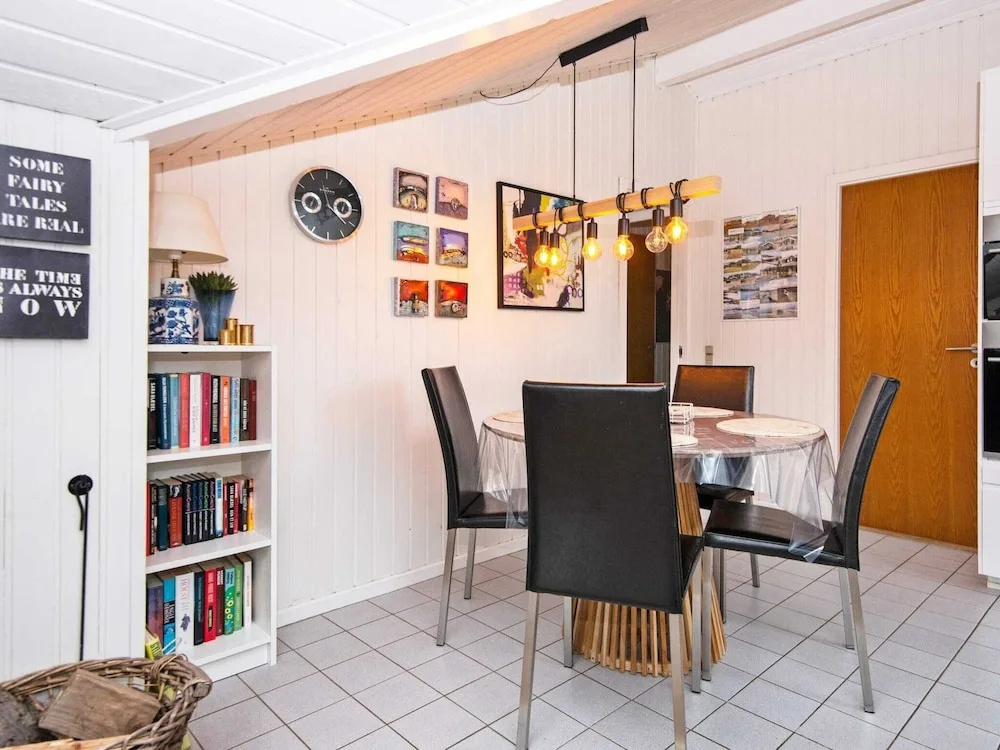 6 Person Holiday Home in Brovst - фото 11
