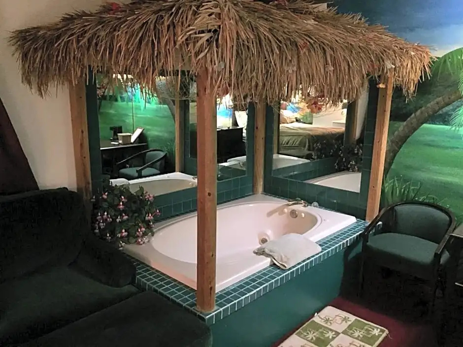 Double Suite (full double bed)