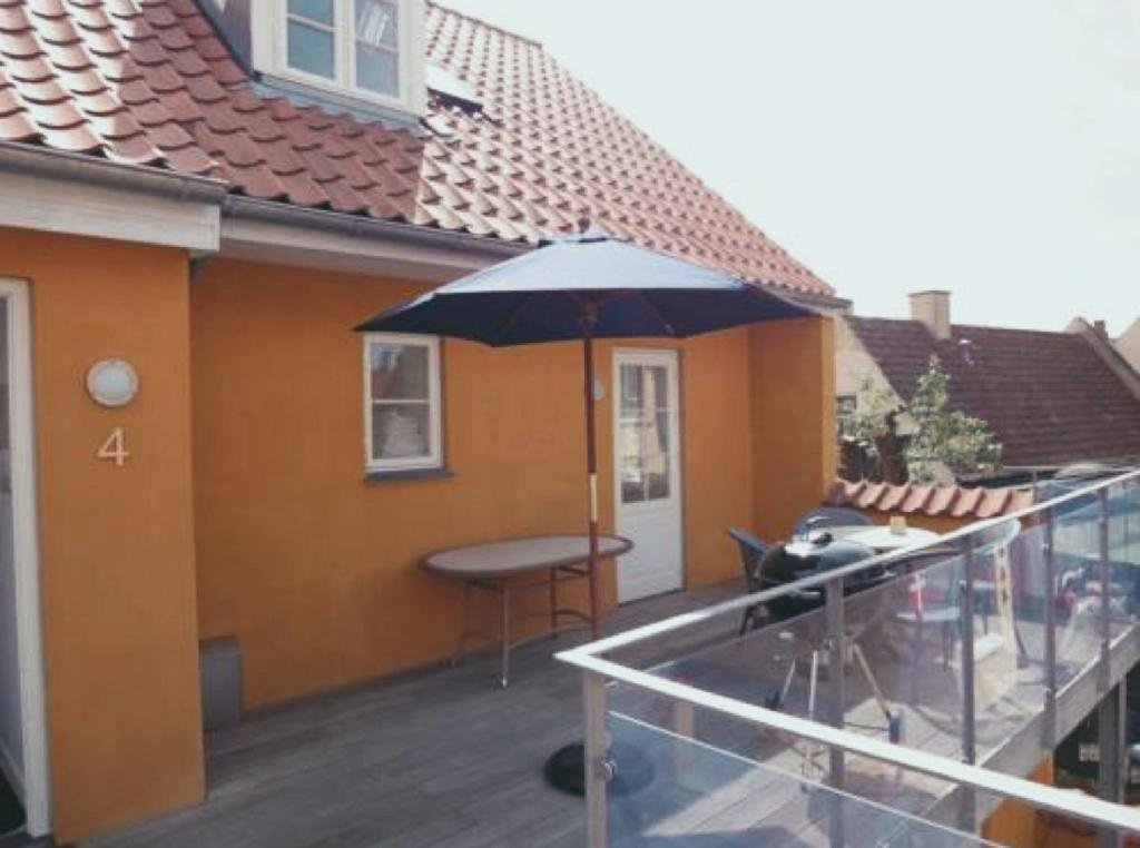 Balcony & Terrace