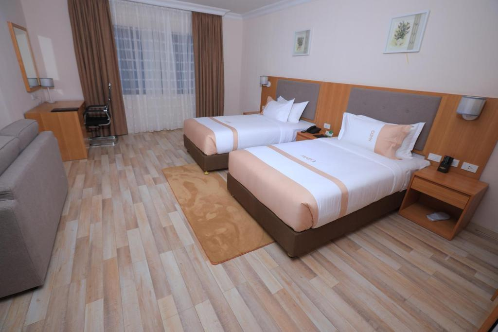Executive Double room (full double bed)