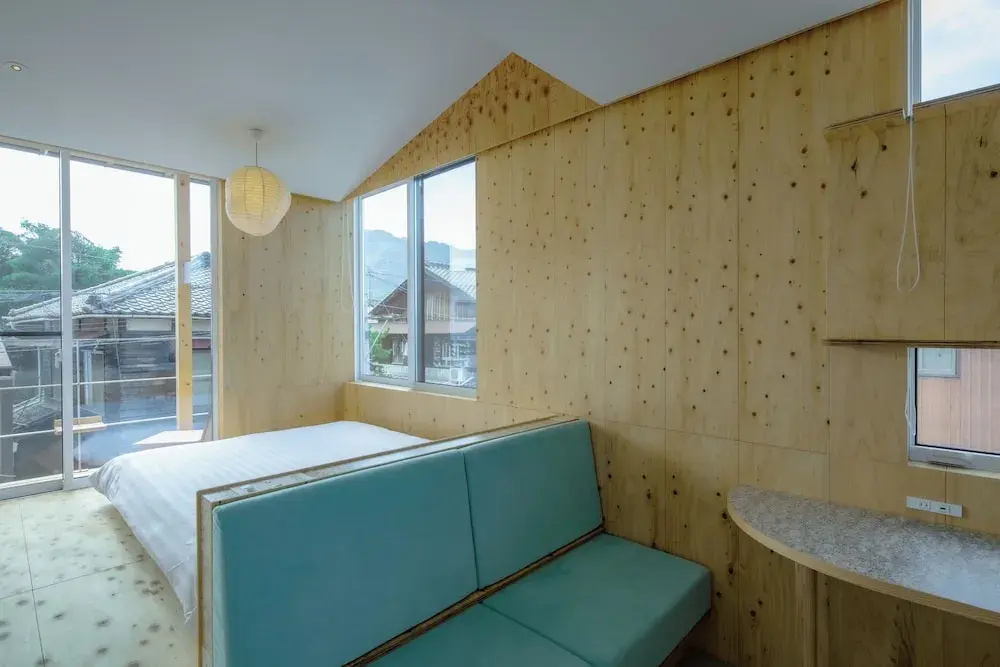 Comfort room