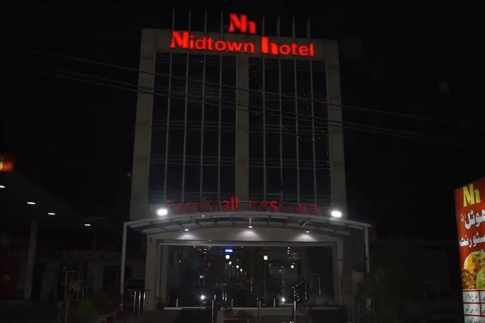 Mid Town Hotel