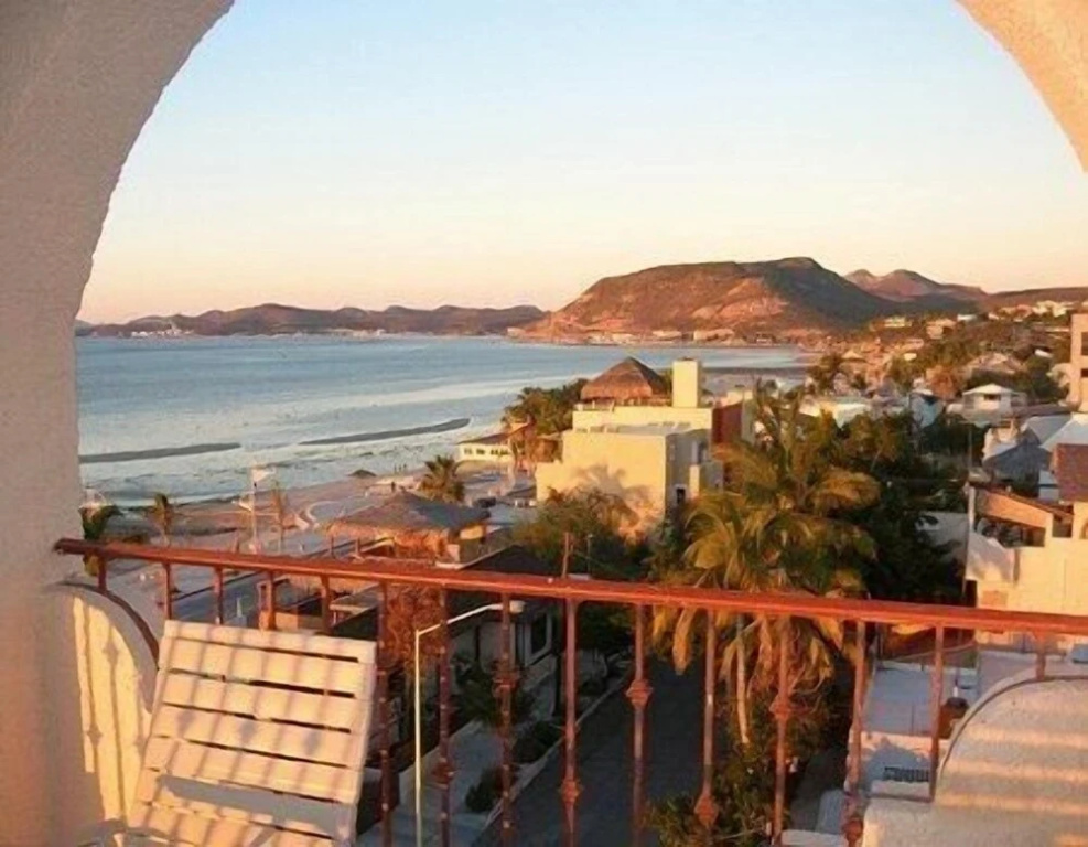 2 Bedrooms Suite with balcony and with ocean view