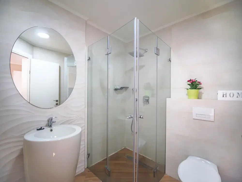 2 Bedrooms Deluxe Quadruple room