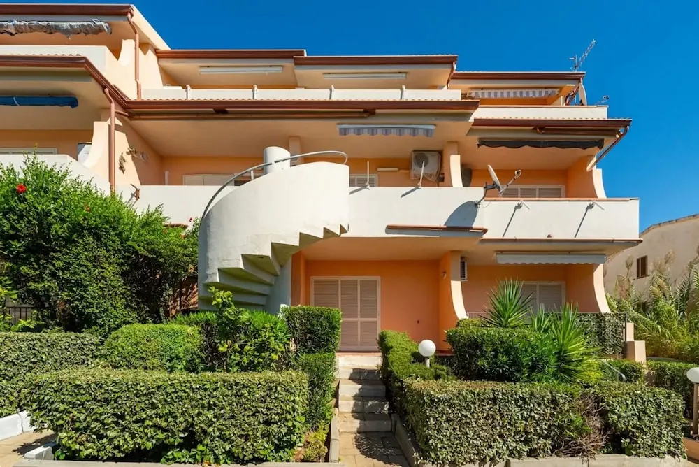 Modern Apartment Near Badesi Beach