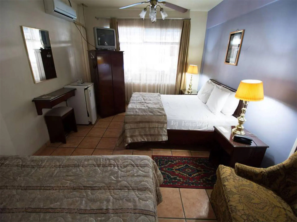 Hotel Puerta del Sol - San Jose Airport - фото 2