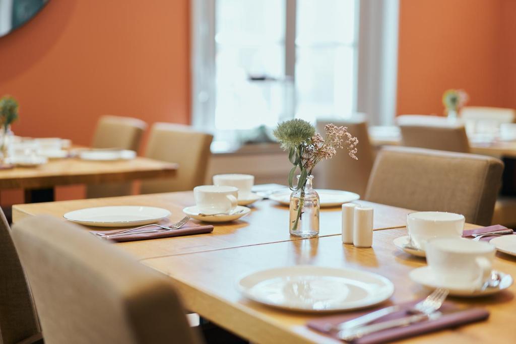 Hotel Orangerie by null