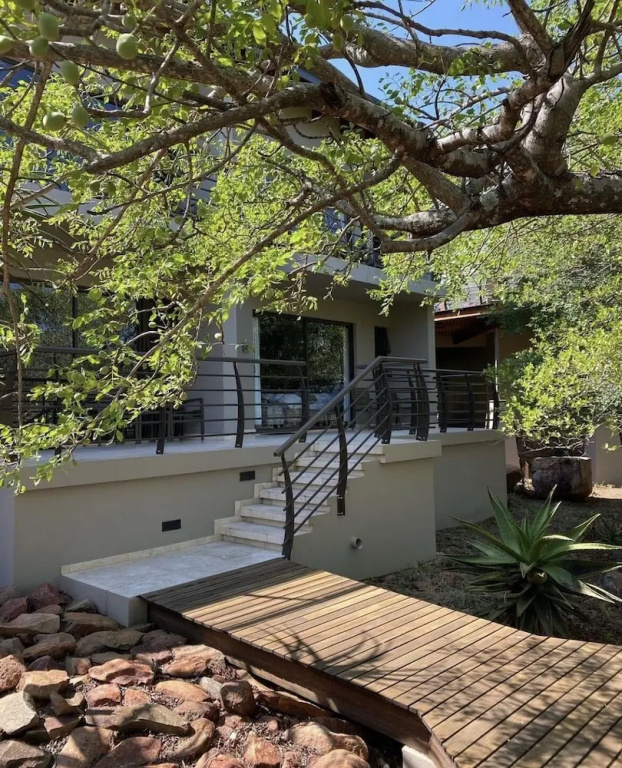 Luxury Double Suite with mountain view full double bed