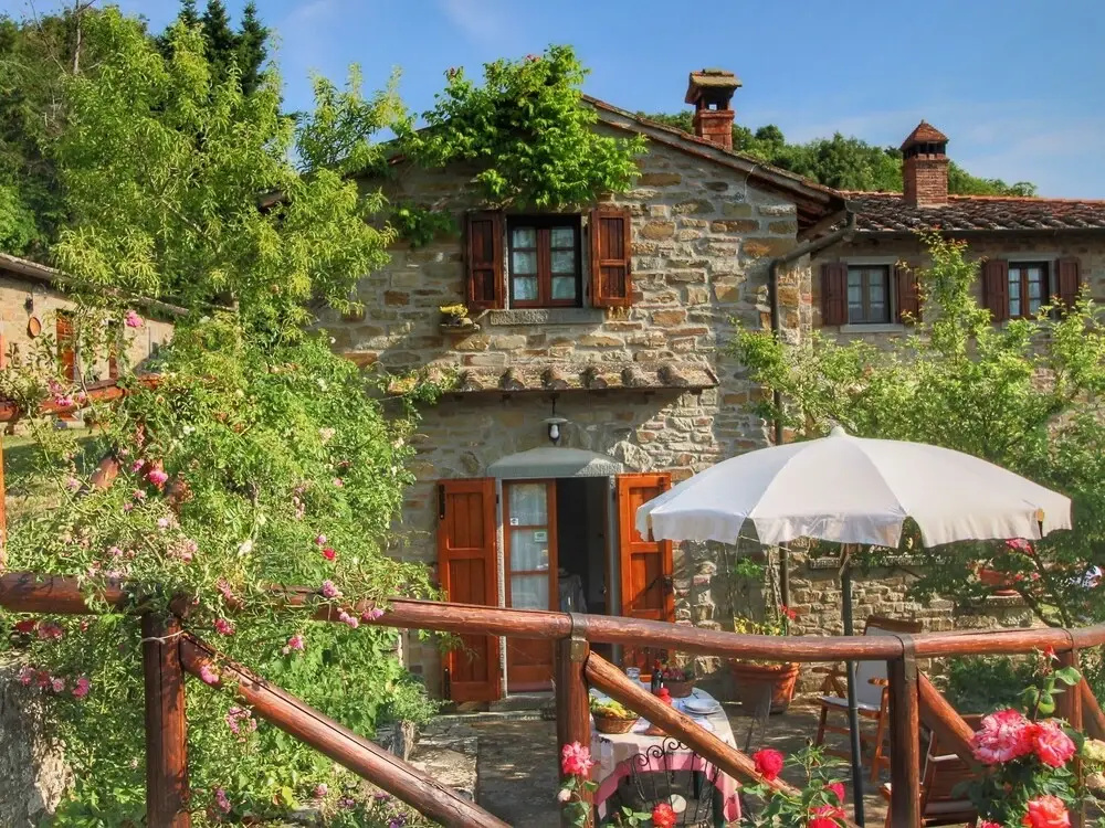 Idyllic Farmhouse With Bbq, Swimming Pool, Terrace, Garden