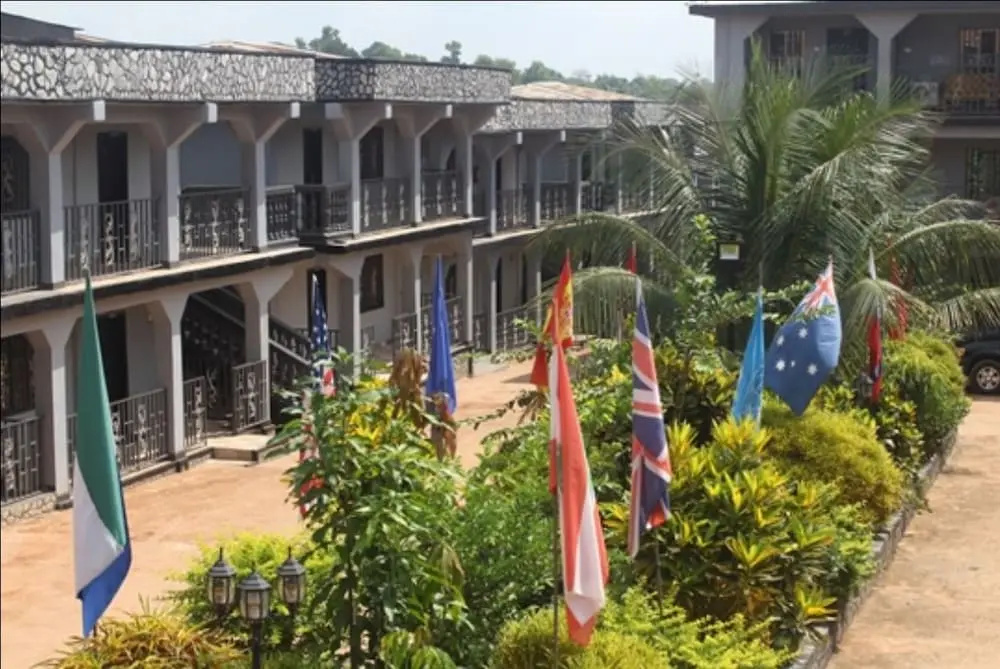 Dohas Hotel and Restaurant