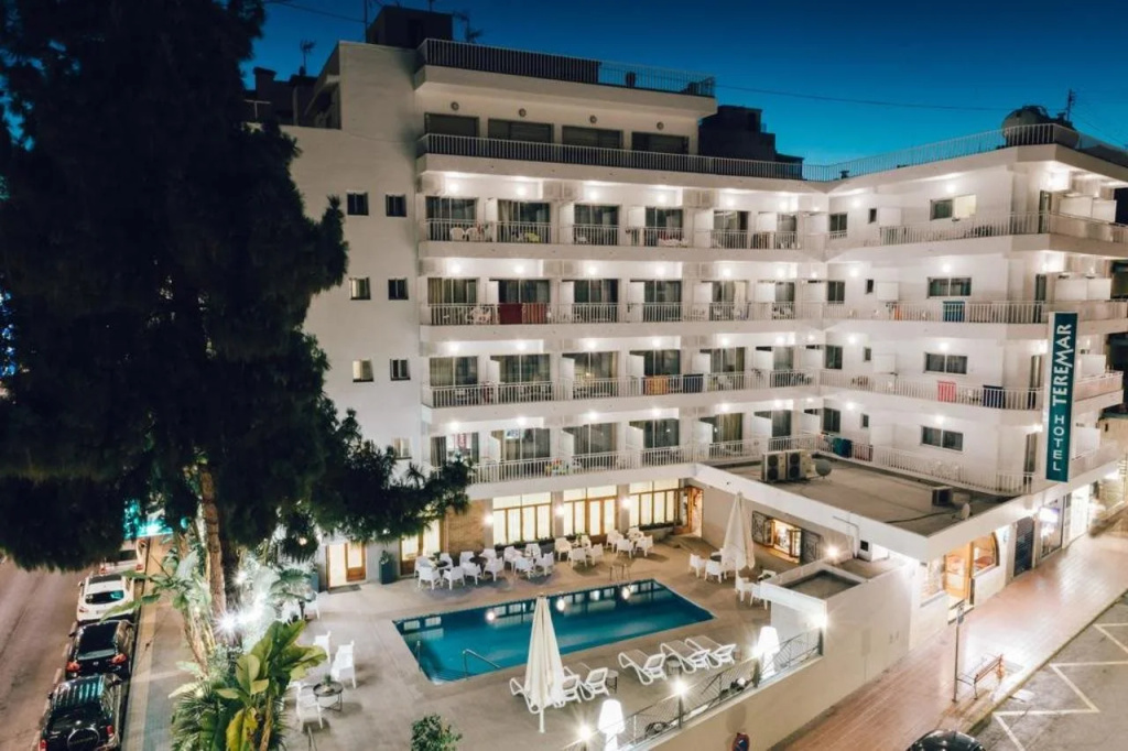 Hotel photo 1