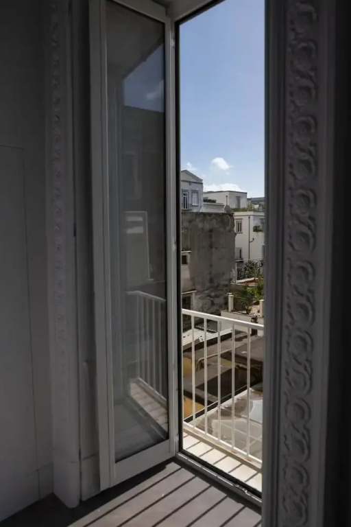 Classic Double room with balcony and with city view (full double bed)