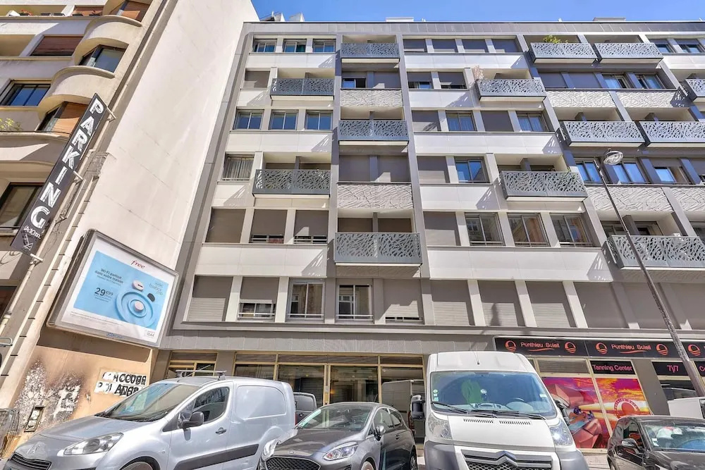 Charming 2 Room Apartment With Balcony - Paris 8ème - Général