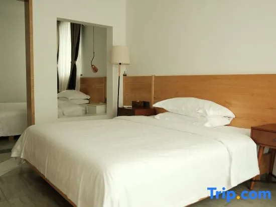 Family Suite with street view