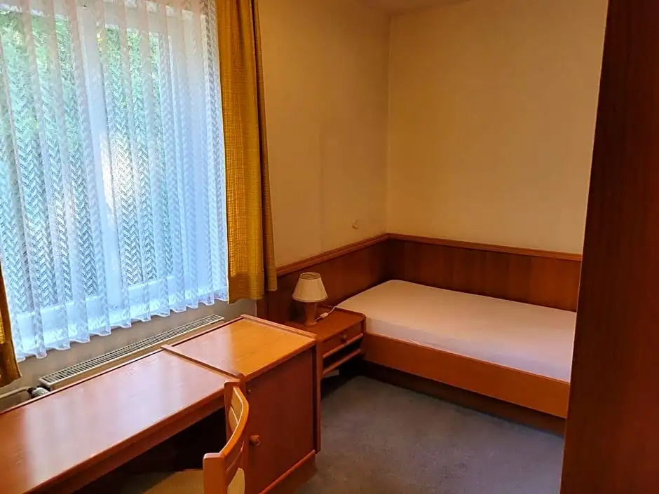 Hotel-Pension Ursula - Chambres