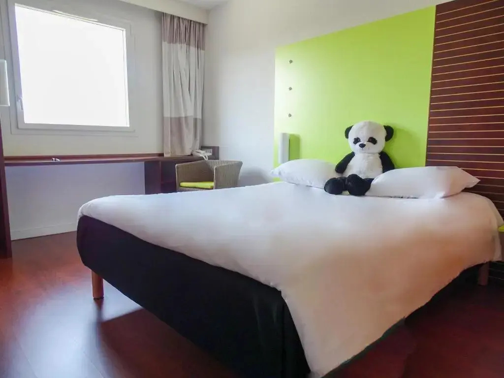 Standard Double room (full double bed)