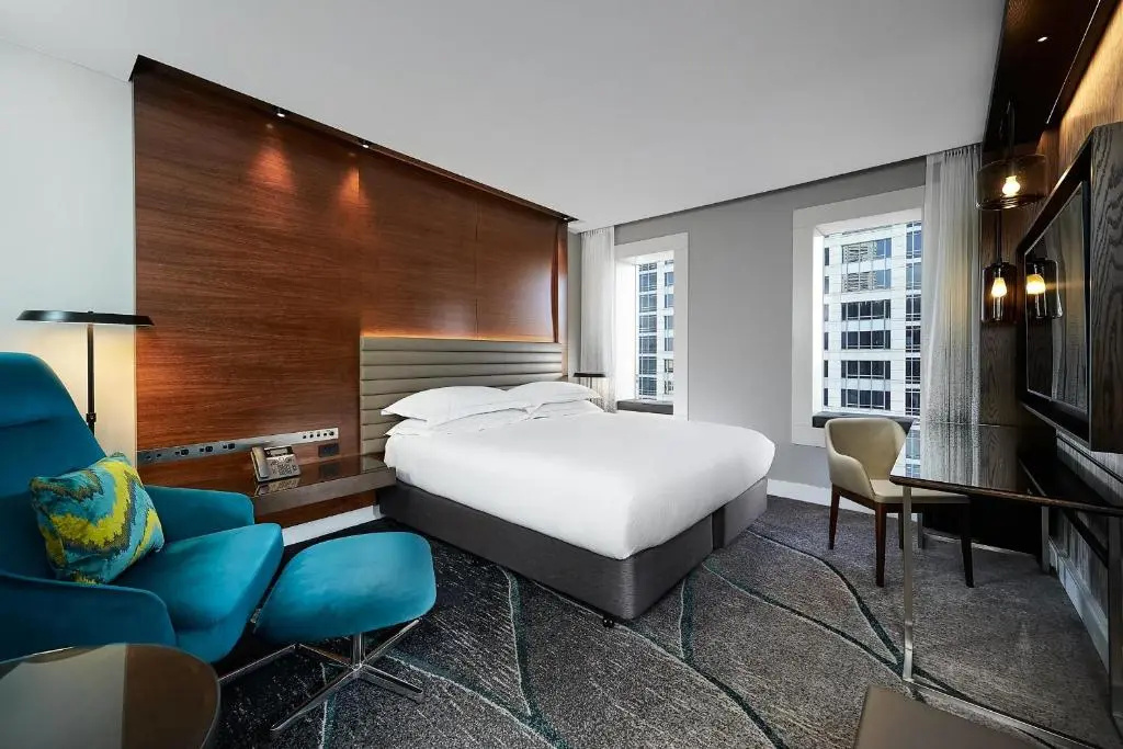 Executive Double room (full double bed)