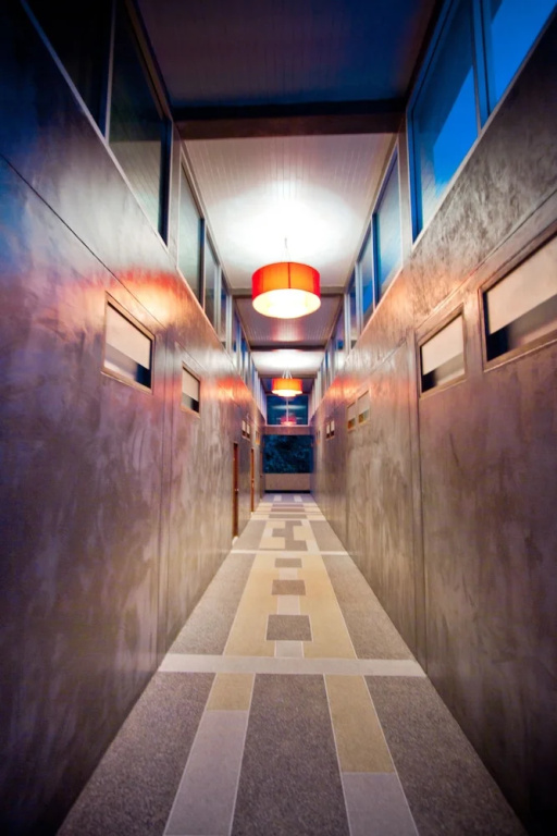gallery_image_hidden_10