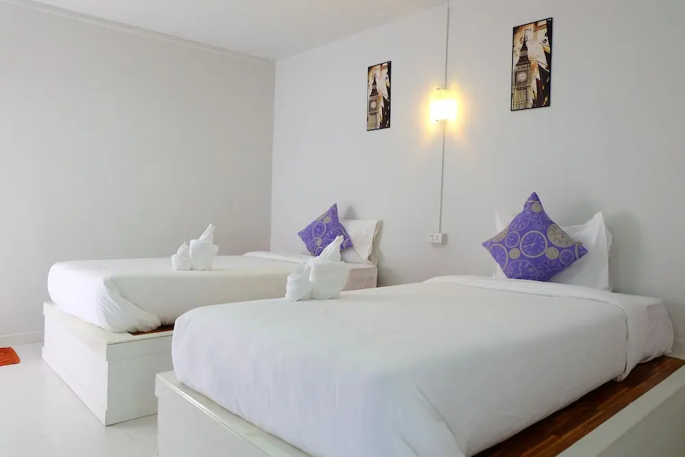 Standard Double room with balcony (twin beds)