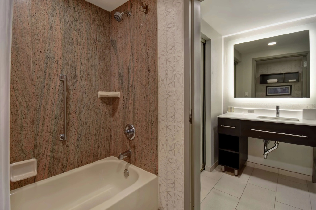 Homewood Suites by Hilton Edgewater - Général