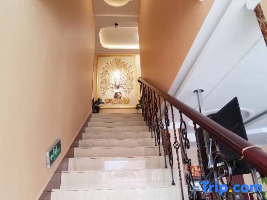 TongYu Hotel in Tahe