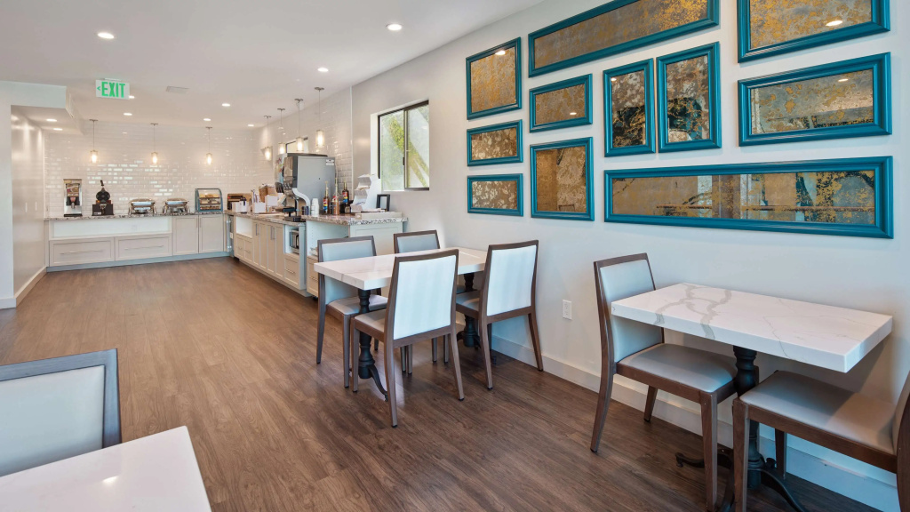 Best Western Woodland Hills Inn - Général