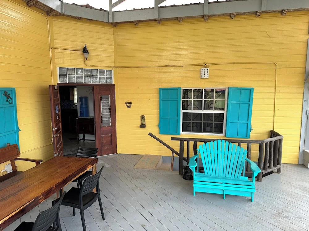 All Seasons Belize - Chambres