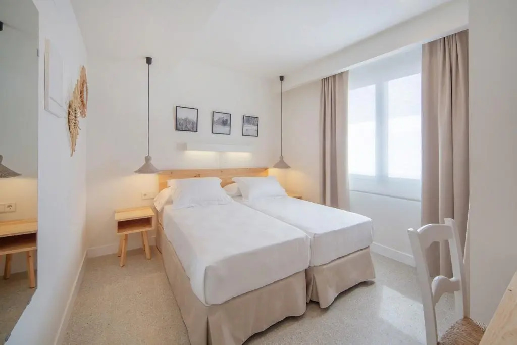 Double room (twin beds)