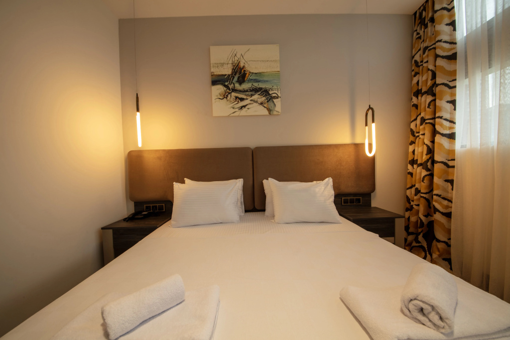 Economy room