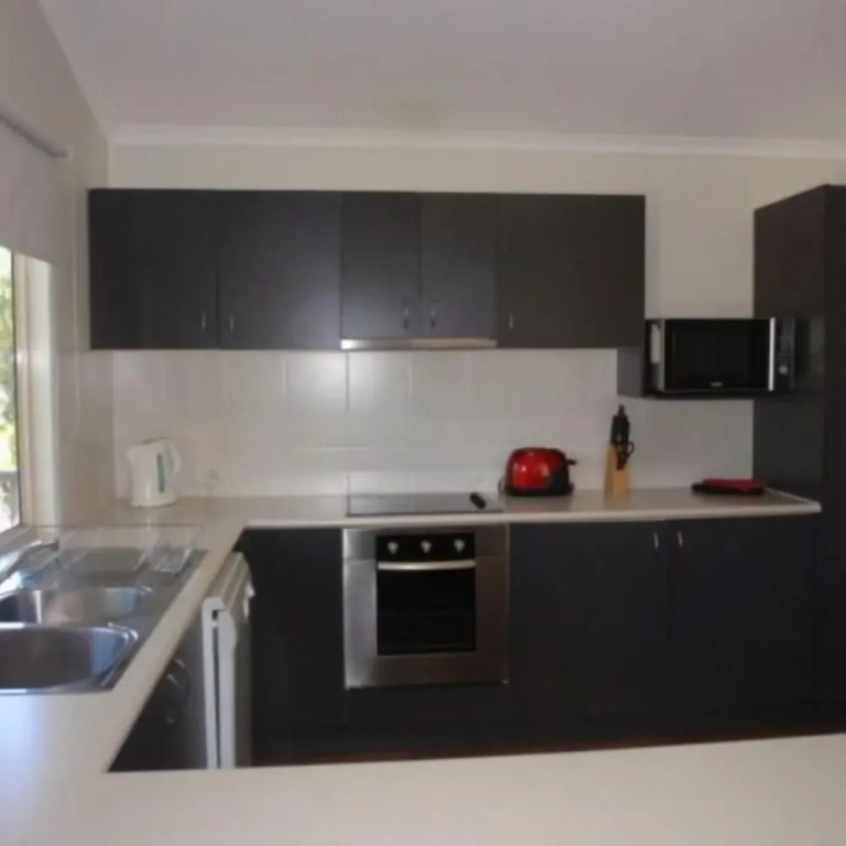 4 Bedrooms Standard Family room