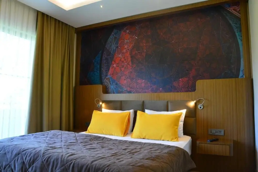 1 Bedroom Deluxe Suite with balcony