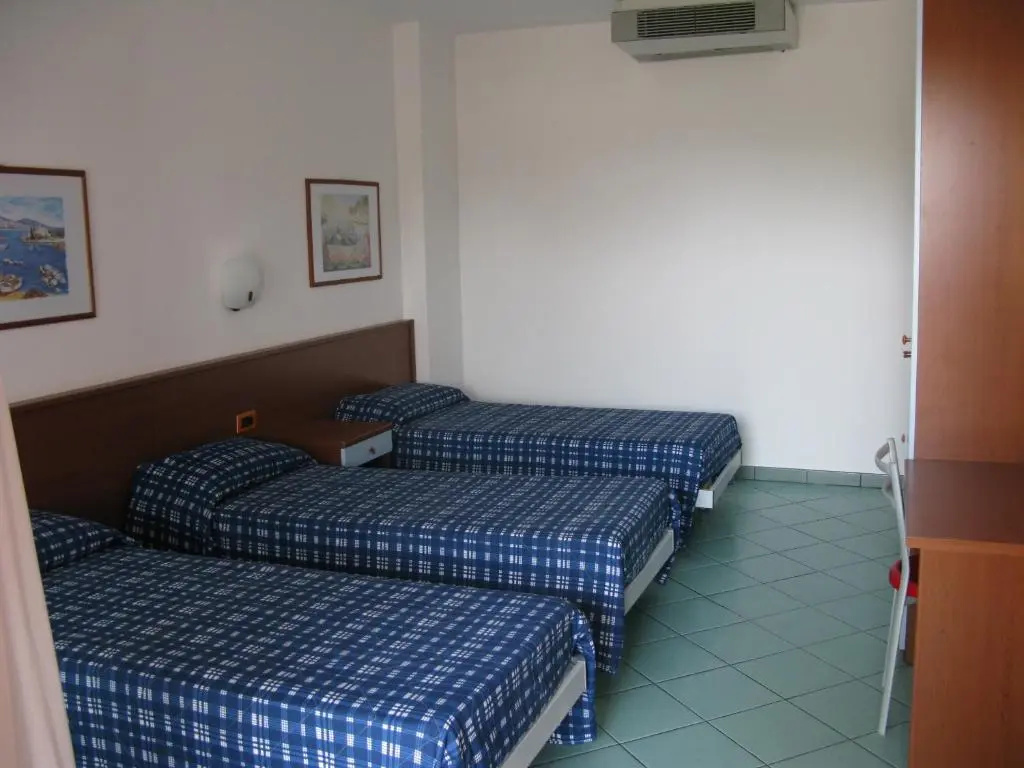1 Bedroom Apartment with pool view