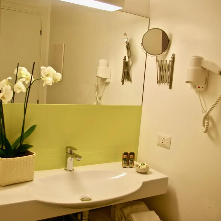 Hotel photo 30
