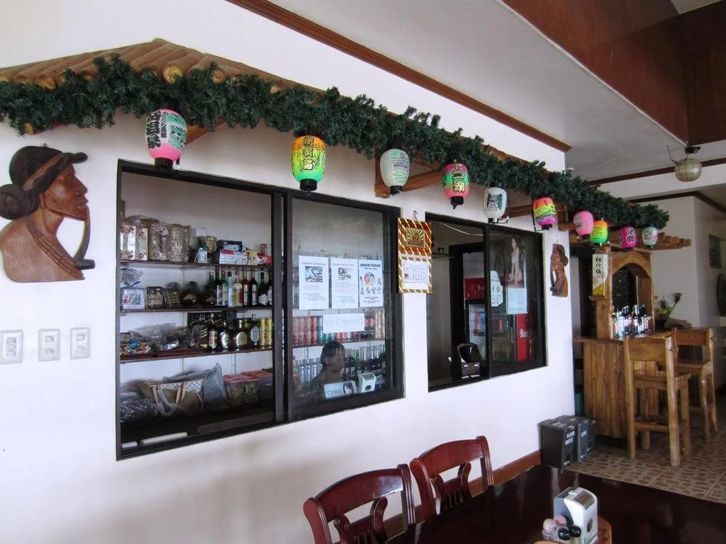 Food & Beverage