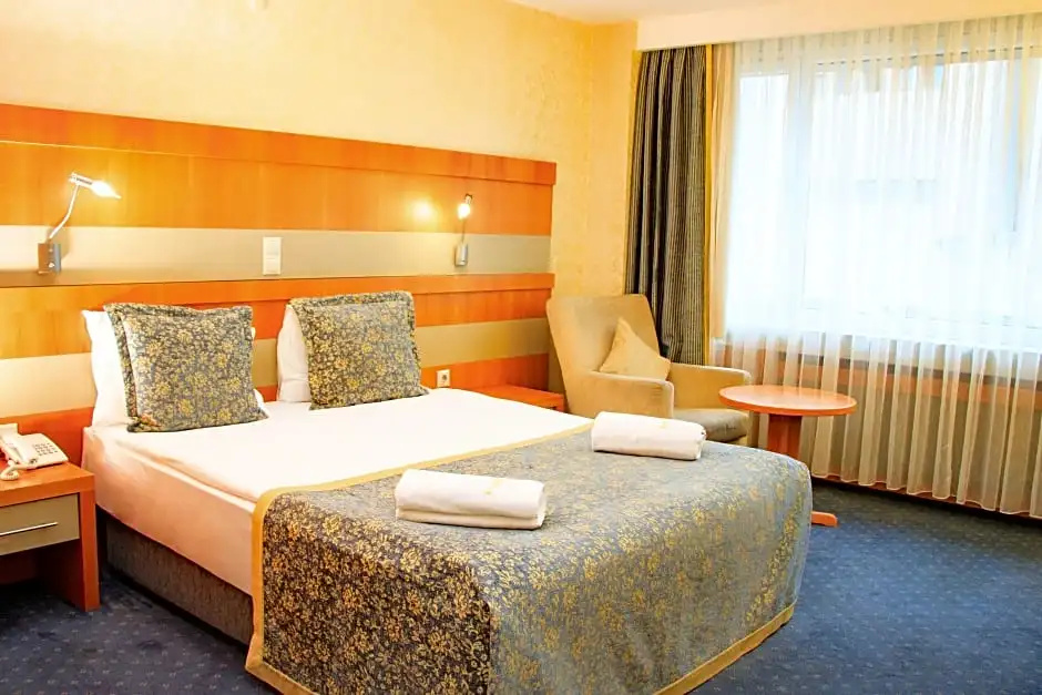 Standard Double room (twin beds)