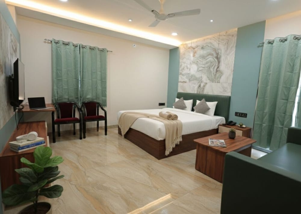 Hotel photo 12