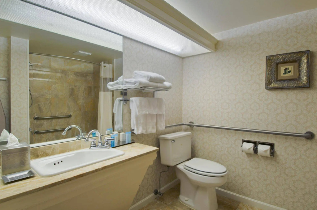 DoubleTree by Hilton Akron Fairlawn - Général