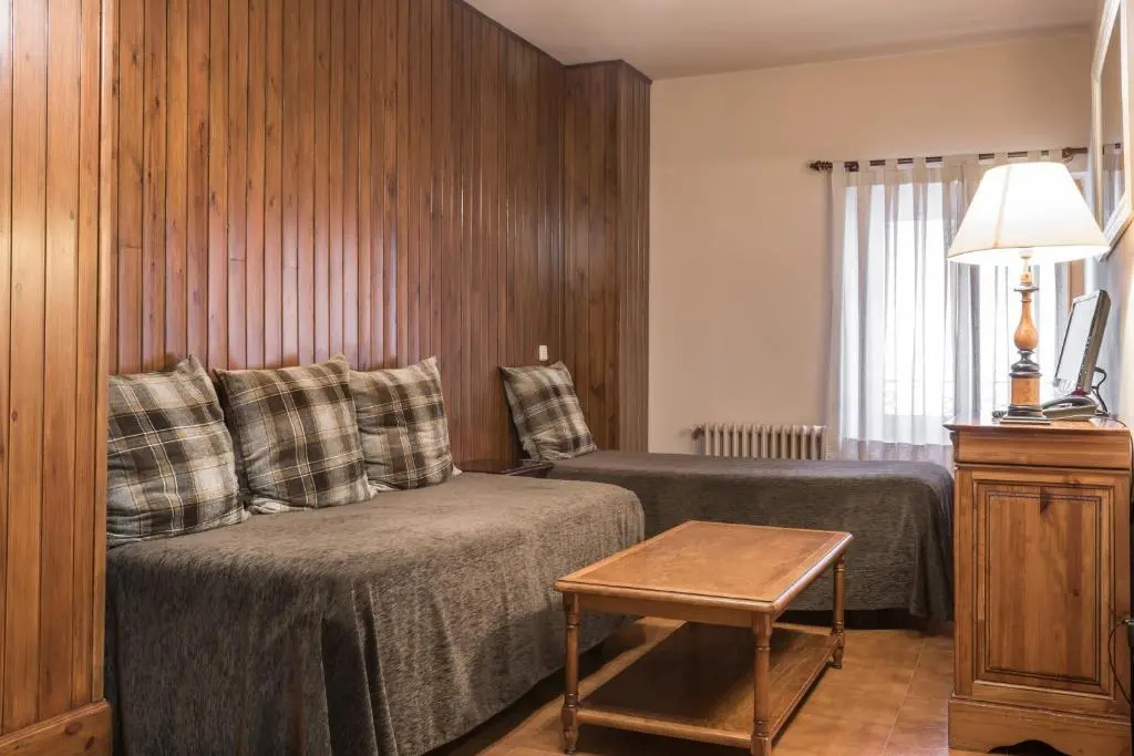 Apartaments Serrano - Chambres