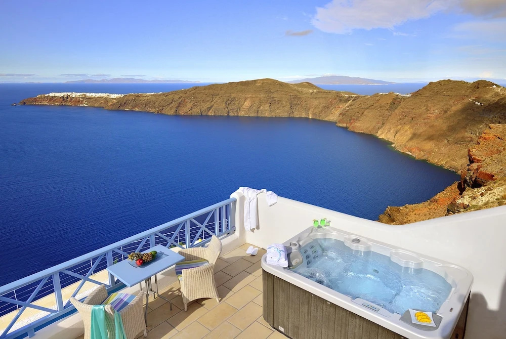 Suite with balcony