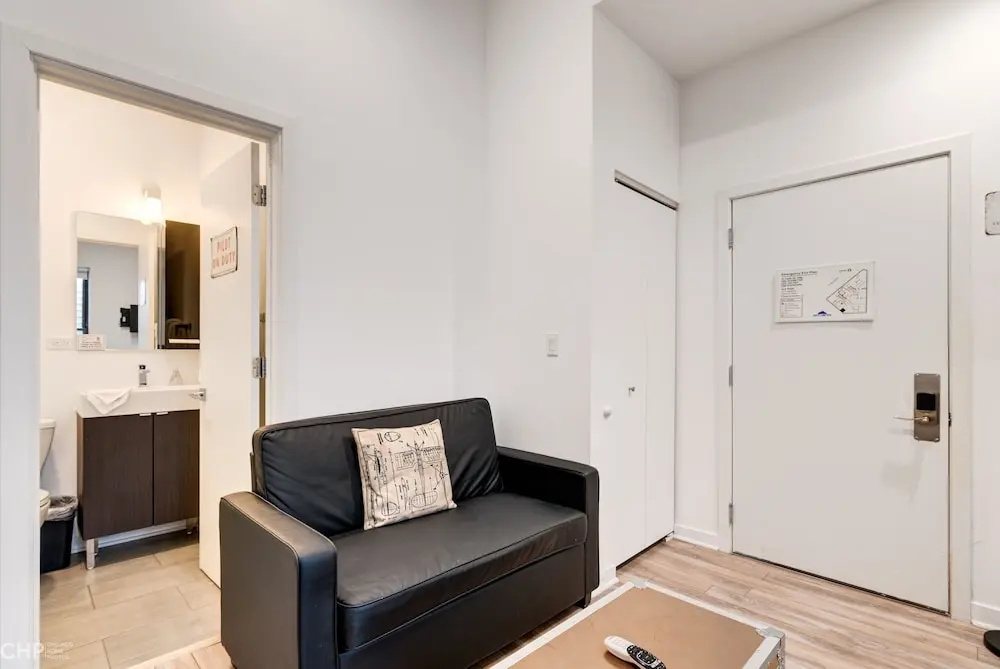 Amenities No Hotel Room Can Match! Full Kitchen And In-unit Laundry! - 747 Lofts Cabin 306 by RedAwning