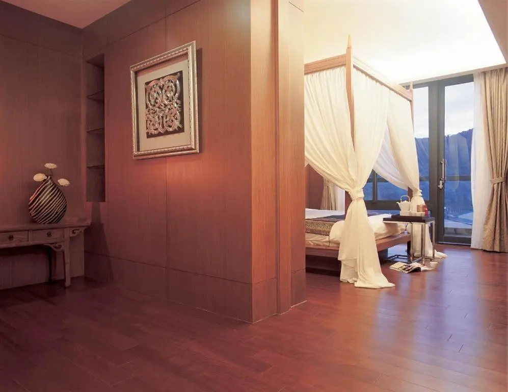 Luxury Suite