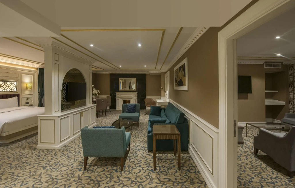 Deluxe Junior Suite