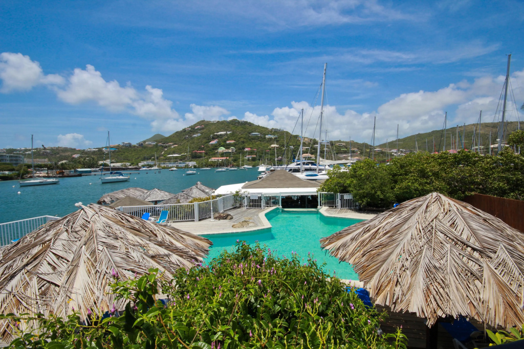 Captain Oliver's Resort