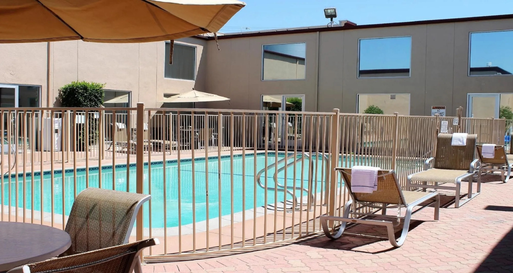 Balcony & Terrace