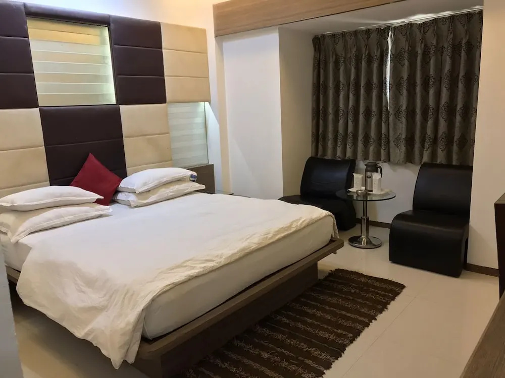 Pearl Hotel & Banquets - Chambres