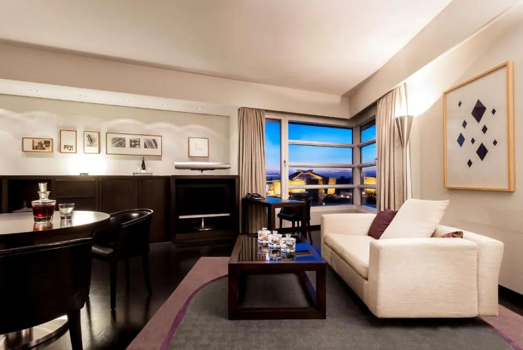 Grand Double Suite with view (full double bed)