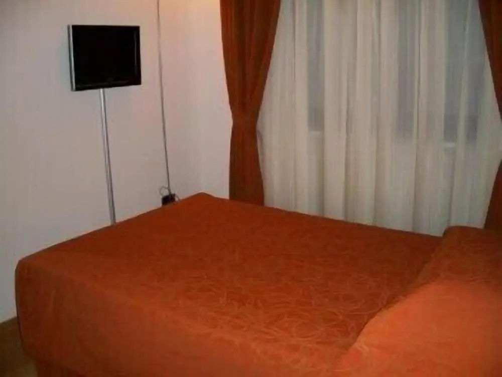 Economy Double room with balcony (full double bed)