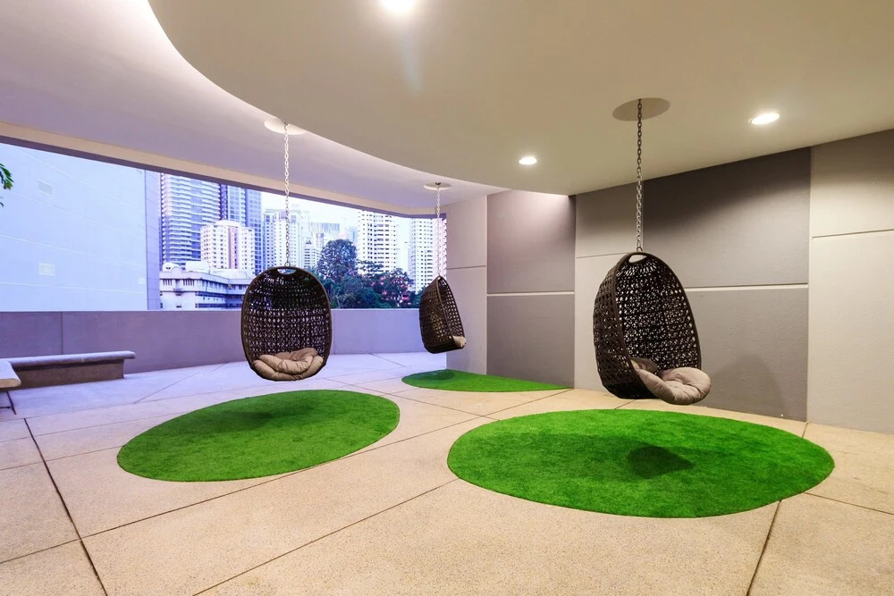 Lobby & Reception
