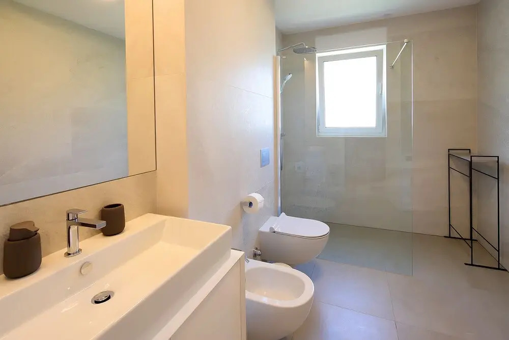 Stylish Apartment 100m from the Beach - фото 10